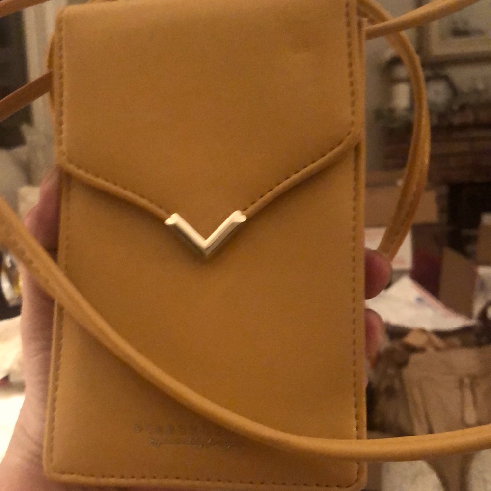 NWOT PIERRE LOUES CROSSBODY